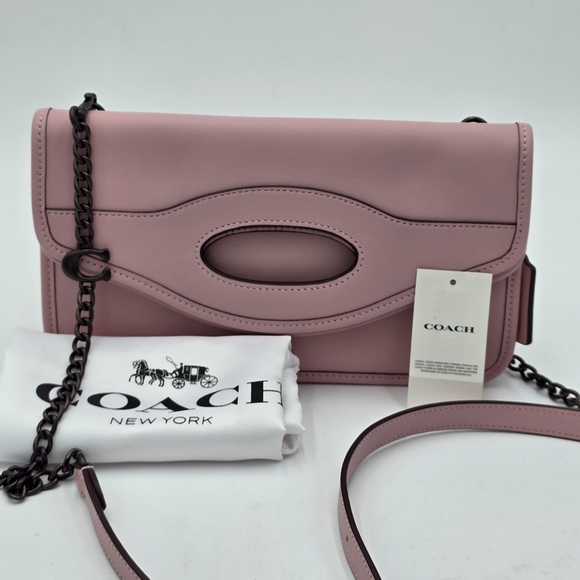 Coach Handbags - 💥NWT💥 Coach Smooth Leather Foldover Clutch Crossbody, Pink